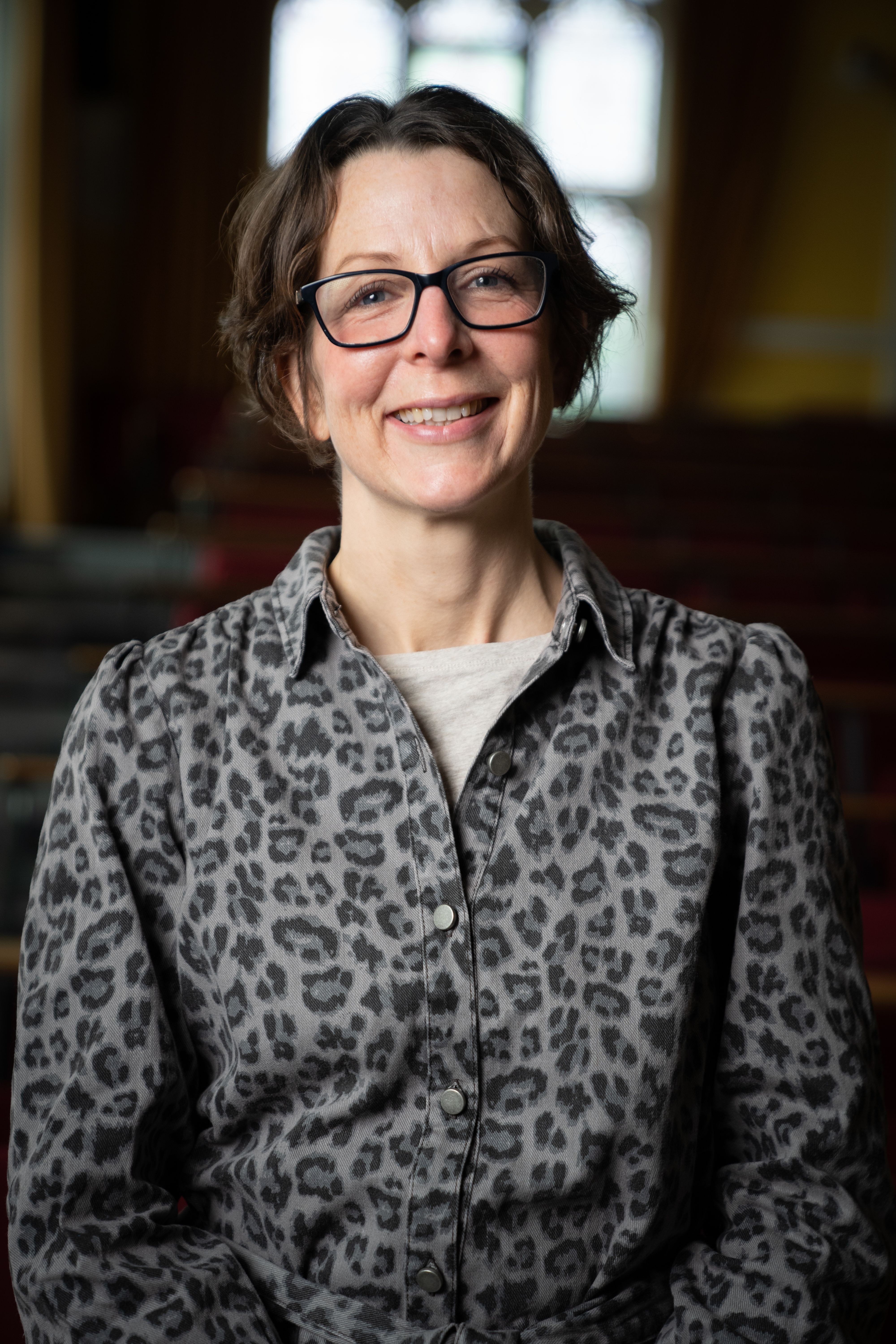 Dr Fiona Spotswood smiling at the camera