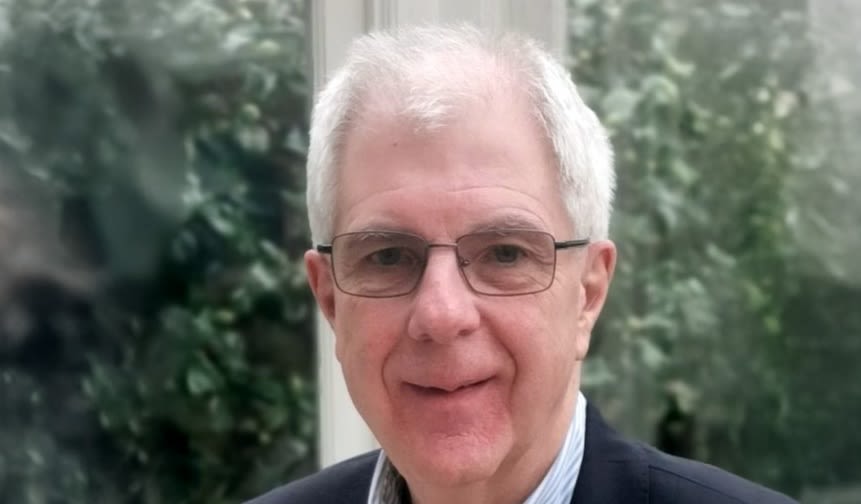 Read Chris Wallis' Alumni Association Award profile.